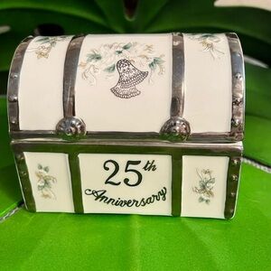 Lefton 25th Anniversary Trinket Box